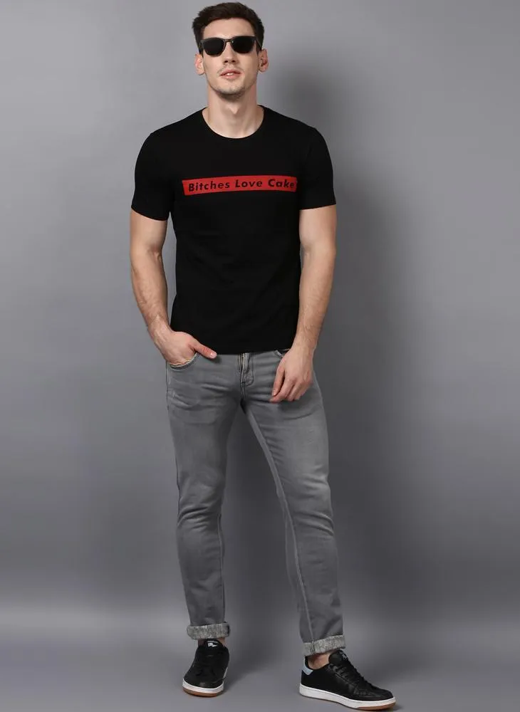 'BITCHES LOVE CAKE' Printed Basic T-shirt